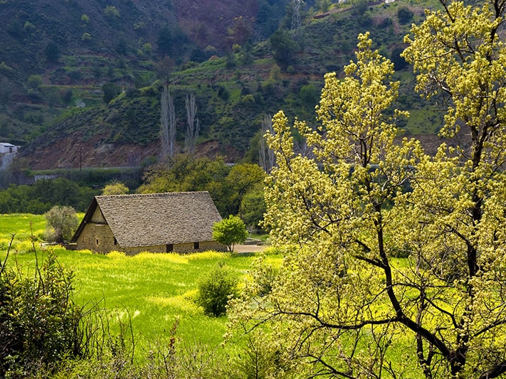 du-lịch-síp-Troodos-mountain-711