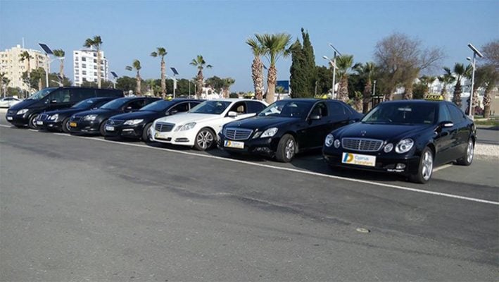 Định cư Síp bằng xe taxi