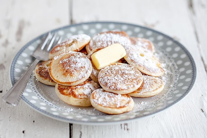 kinh-nghiệm-du-lịch-hà-lan-Dutch-mini-pancakes-poffertjes-711