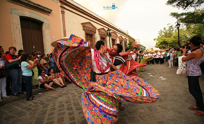 Lễ hội khiêu vũ Guelaguetza
