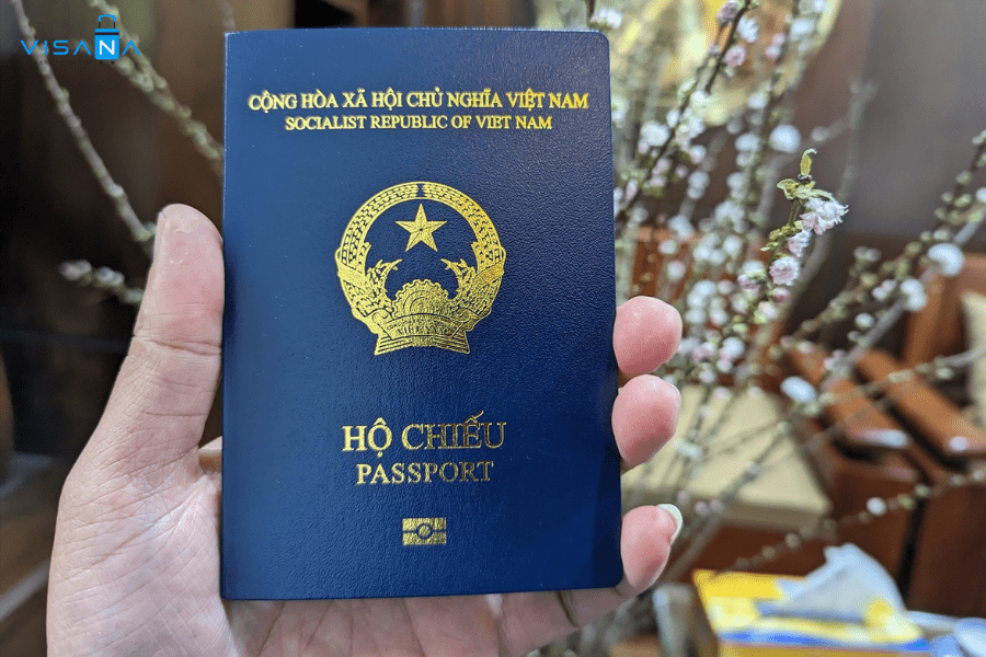 Lệ phí xin cấp hộ chiếu phổ thông gắn chíp điện tử visana